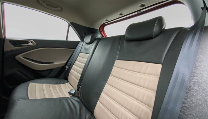 2016 Hyundai Elite i20 ASTA 1.2 (O), Petrol, Manual, 67,279 km, Right Side Rear Door Cabin