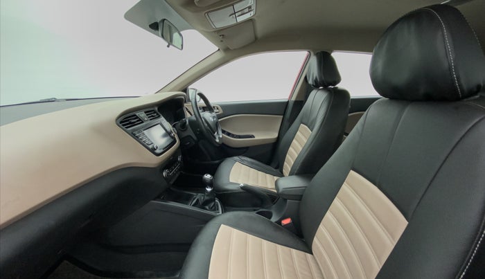 2016 Hyundai Elite i20 ASTA 1.2 (O), Petrol, Manual, 67,279 km, Right Side Front Door Cabin
