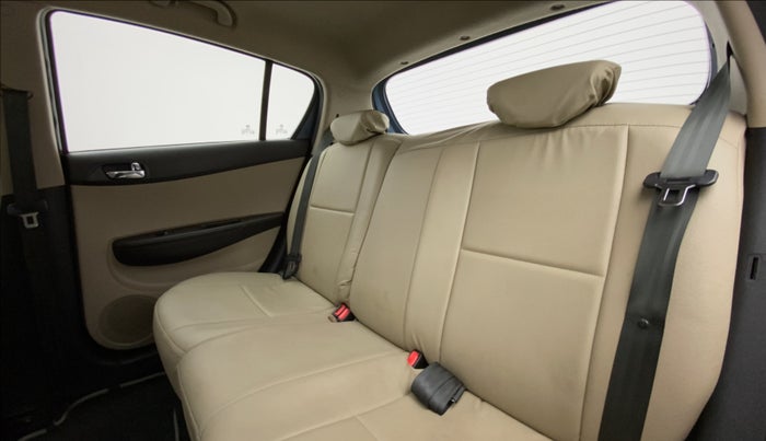 2012 Hyundai i20 ASTA 1.2, Petrol, Manual, 53,699 km, Right Side Rear Door Cabin