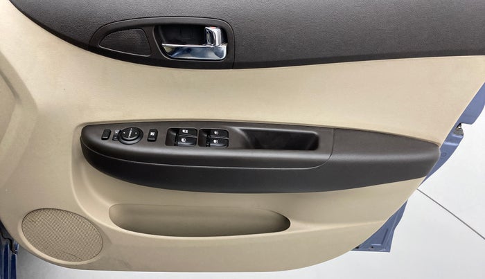 2012 Hyundai i20 ASTA 1.2, Petrol, Manual, 53,699 km, Driver Side Door Panels Control