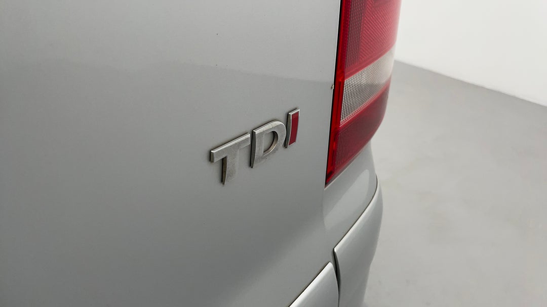 2015 Volkswagen Multivan Comfortline Tdi340, Automatic, 144392 km, Badge (Boot Right Side)