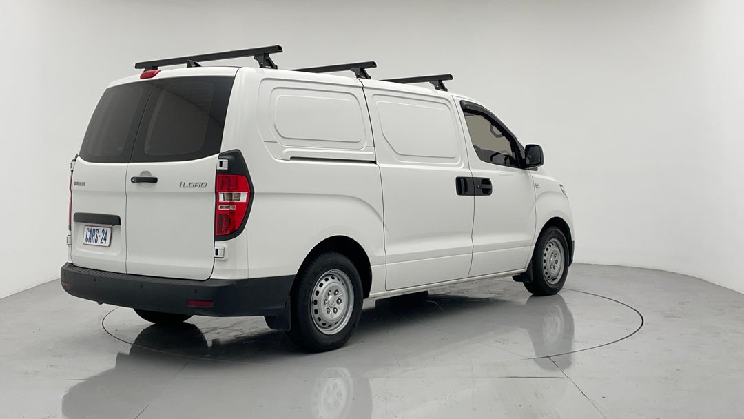 Right Back Diagonal (45- Degree) View