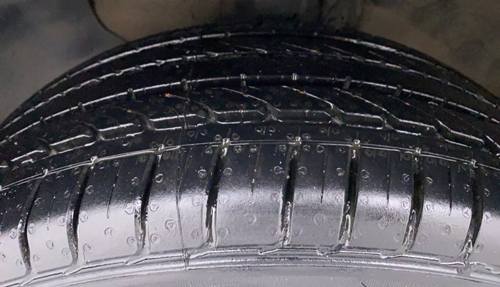 2017 Hyundai Elite i20 ASTA 1.2, Petrol, Manual, 41,147 km, Left Front Tyre Tread