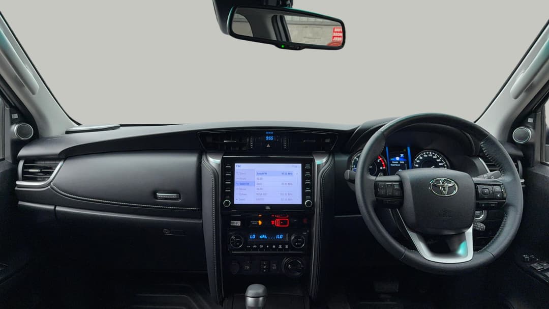 2025 Toyota Fortuner Crusade, Automatic, 11274 km, Dashboard View