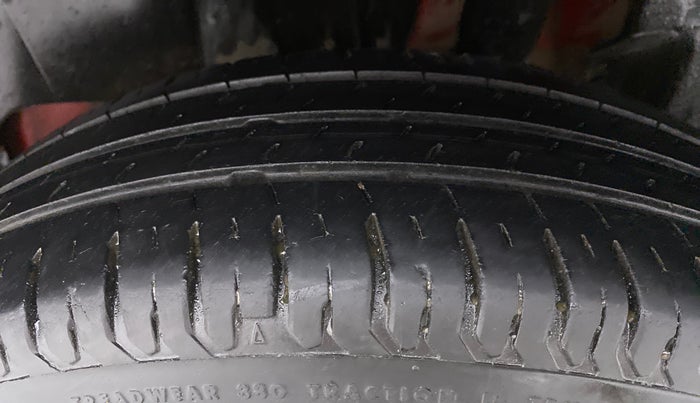 2019 Maruti Swift VXI D, Petrol, Manual, 48,359 km, Left Rear Tyre Tread