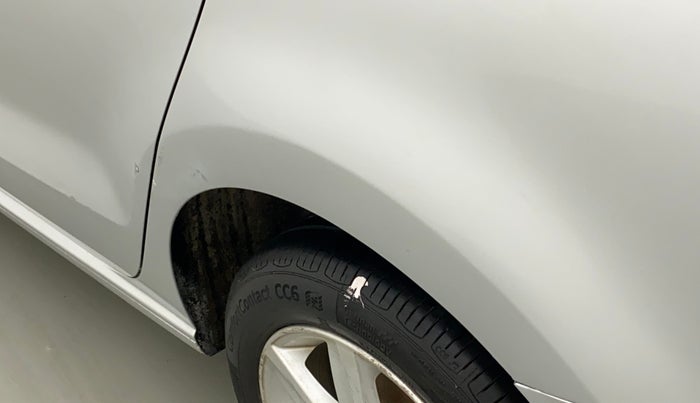 2011 Volkswagen Vento HIGHLINE 1.6 MPI, Petrol, Manual, 81,009 km, Left quarter panel - Minor scratches