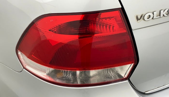 2011 Volkswagen Vento HIGHLINE 1.6 MPI, Petrol, Manual, 81,009 km, Left tail light - Minor damage