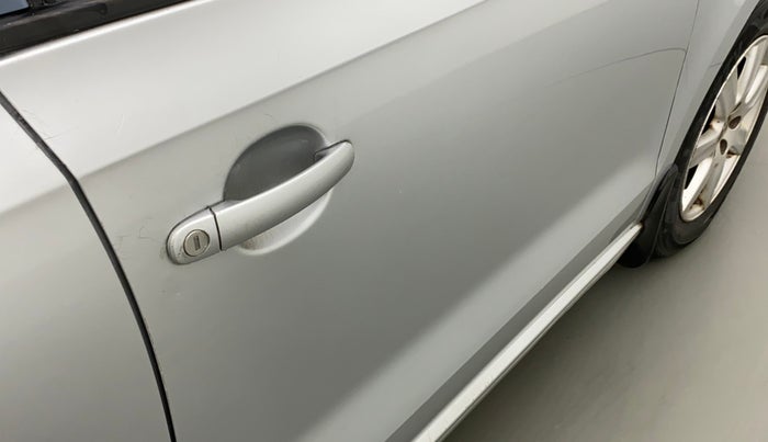 2011 Volkswagen Vento HIGHLINE 1.6 MPI, Petrol, Manual, 81,009 km, Driver-side door - Minor scratches