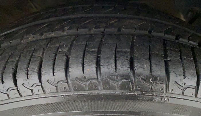 2019 Hyundai NEW SANTRO SPORTZ 1.1, Petrol, Manual, 22,320 km, Right Front Tyre Tread