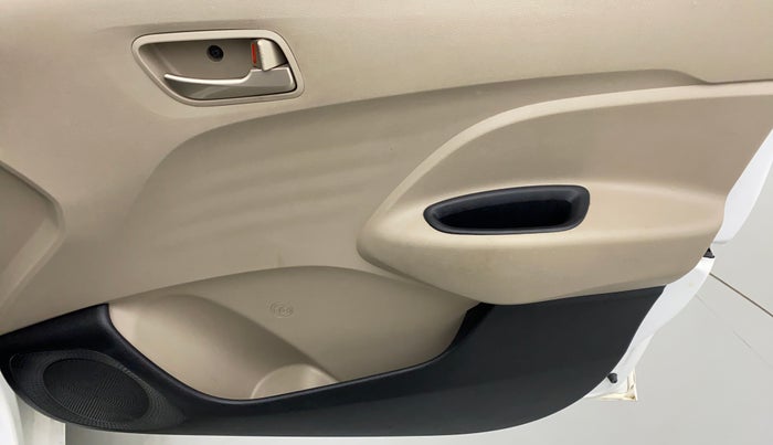 2019 Hyundai NEW SANTRO SPORTZ 1.1, Petrol, Manual, 22,320 km, Driver Side Door Panels Control