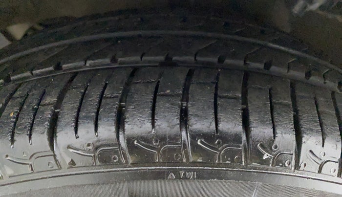 2019 Hyundai NEW SANTRO SPORTZ 1.1, Petrol, Manual, 22,320 km, Left Front Tyre Tread