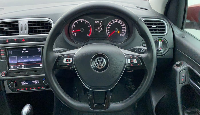 2021 Volkswagen Polo HIGHLINE PLUS 1.0 TSI AT, Petrol, Automatic, 6,018 km, Steering Wheel Close Up