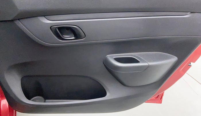 2016 Renault Kwid RXT, Petrol, Manual, 25,615 km, Driver Side Door Panels Control