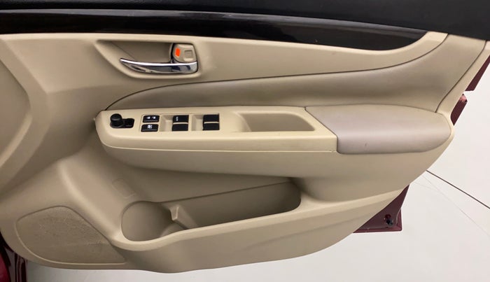 2015 Maruti Ciaz ZXI+, Petrol, Manual, 1,15,379 km, Driver Side Door Panels Control