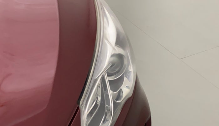 2015 Maruti Ciaz ZXI+, Petrol, Manual, 1,15,379 km, Left headlight - Minor scratches