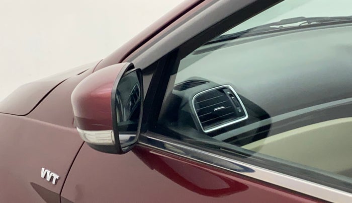 2015 Maruti Ciaz ZXI+, Petrol, Manual, 1,15,379 km, Left rear-view mirror - Mirror motor not working