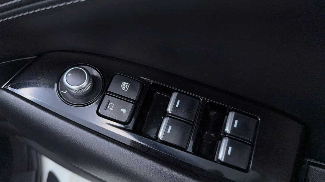 Drivers Side Door Panel Controls