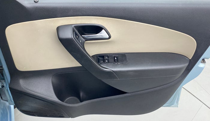 2010 Volkswagen Polo COMFORTLINE 1.2L PETROL, Petrol, Manual, 56,034 km, Driver Side Door Panels Control