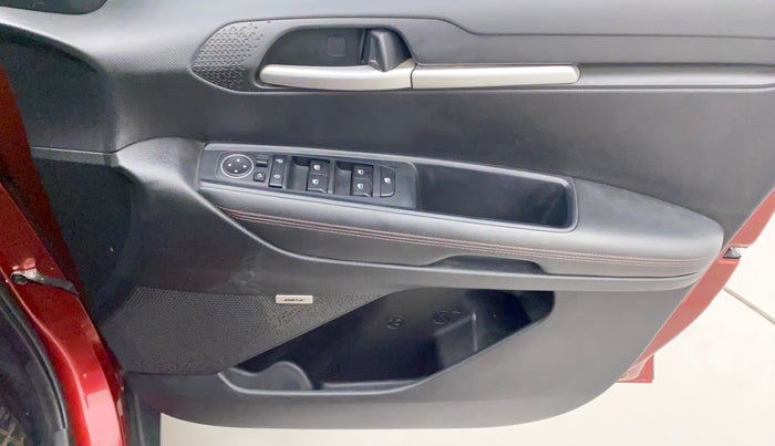 2020 KIA SONET GTX PLUS 1.5 AT, Diesel, Automatic, 56,653 km, Driver Side Door Panels Control