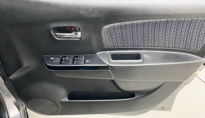 2015 Maruti Wagon R Stingray VXI, Petrol, Manual, 28,862 km, Driver Side Door Panels Control