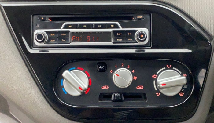 2017 Datsun Redi Go T (O), Petrol, Manual, 38,025 km, Infotainment System