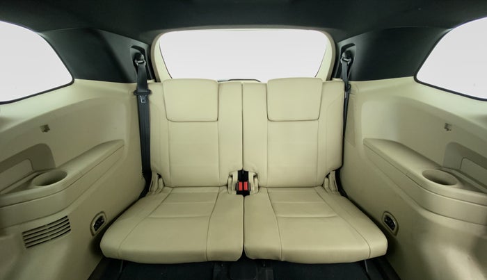 2018 Ford Endeavour 3.2l 4X4 AT Titanium, Diesel, Automatic, 35,286 km, Third Seat Row ( optional )