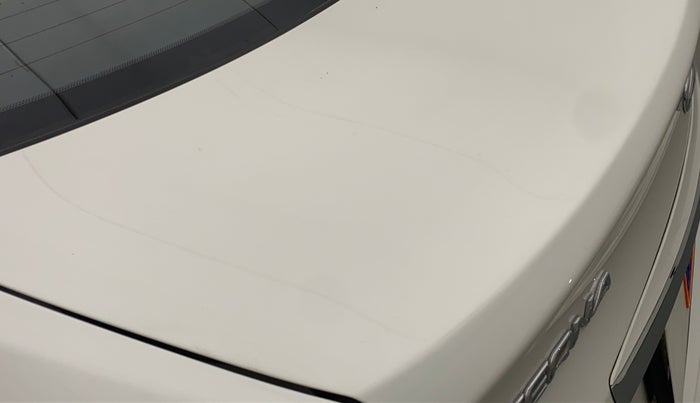 2016 Hyundai Verna 1.6 VTVT SX AT, Petrol, Automatic, 12,693 km, Dicky (Boot door) - Minor scratches