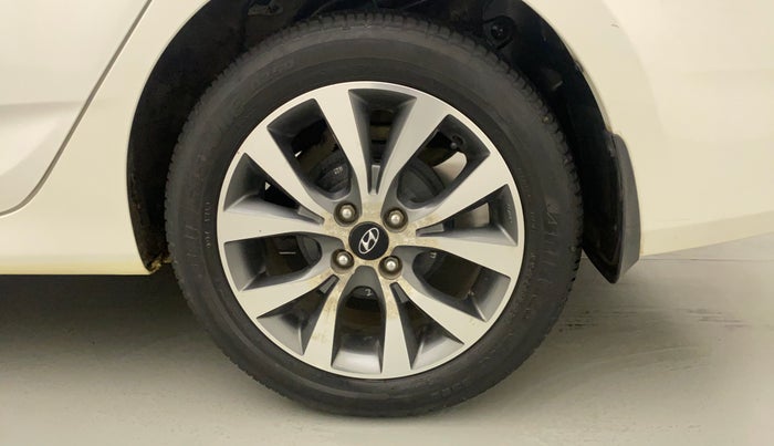 2016 Hyundai Verna 1.6 VTVT SX AT, Petrol, Automatic, 12,693 km, Left Rear Wheel
