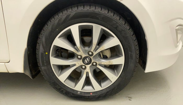 2016 Hyundai Verna 1.6 VTVT SX AT, Petrol, Automatic, 12,693 km, Right Front Wheel