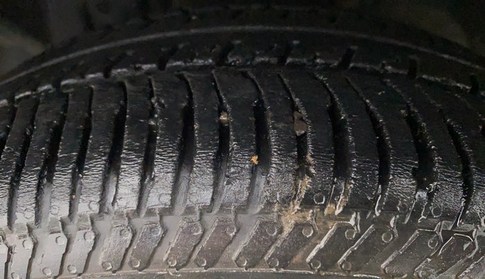2016 Ford Ecosport TITANIUM 1.5L DIESEL, Diesel, Manual, 97,433 km, Left Front Tyre Tread