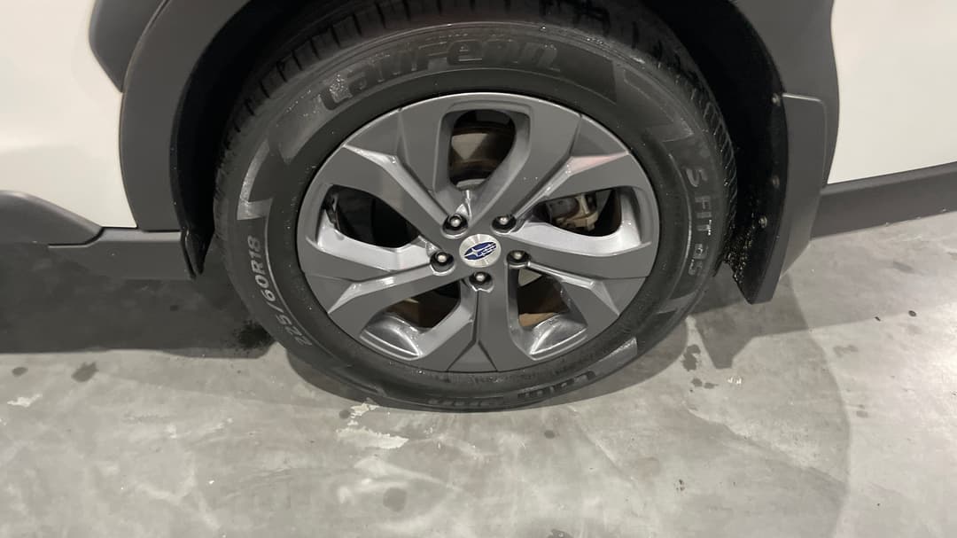2021 Subaru Outback AWD, Automatic, 58213 km, Left Rear Wheel