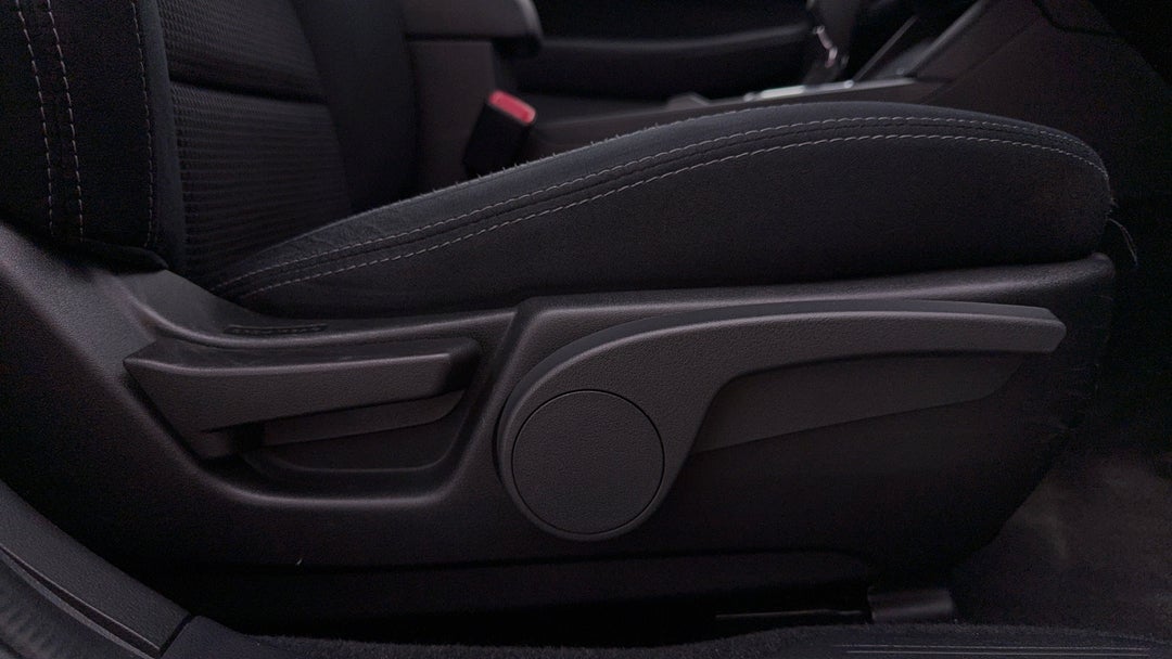 2020 Subaru Liberty 2.5i AWD, Automatic, 72220 km, Drivers Side Adjustment Panel