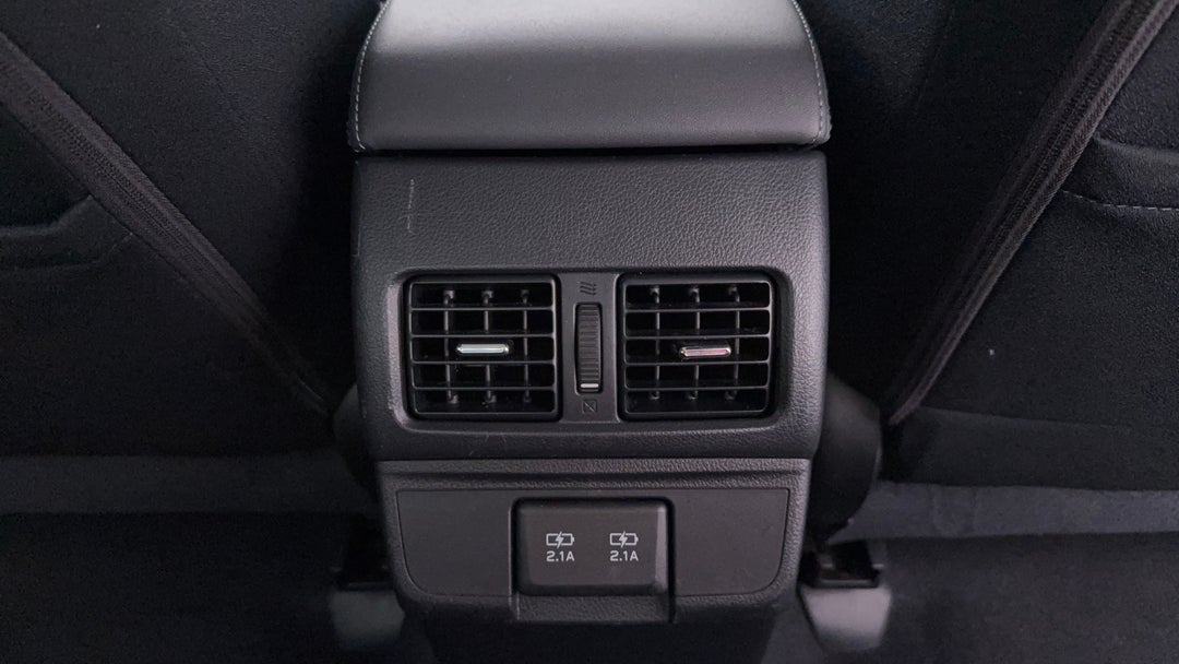 2020 Subaru Liberty 2.5i AWD, Automatic, 72220 km, Rear A/C Vent