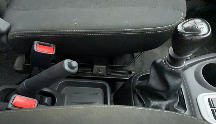 2018 Datsun Redi Go 1.0 T(O), Petrol, Manual, 16,682 km, Gear Lever