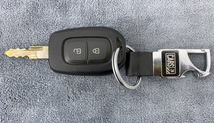 2018 Datsun Redi Go 1.0 T(O), Petrol, Manual, 16,682 km, Key Close Up