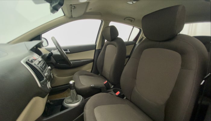 2012 Hyundai i20 SPORTZ 1.2, Petrol, Manual, 50,381 km, Right Side Front Door Cabin