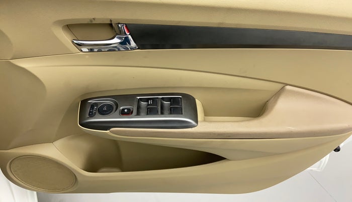 2013 Honda City V MT PETROL, Petrol, Manual, 44,119 km, Driver Side Door Panels Control