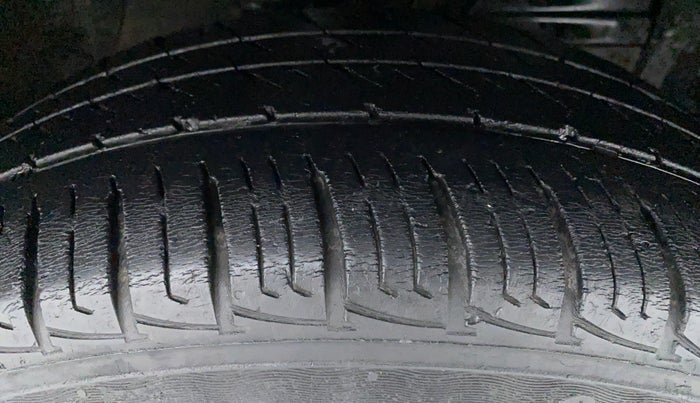 2019 Maruti Vitara Brezza VDI, Diesel, Manual, 56,918 km, Right Front Tyre Tread
