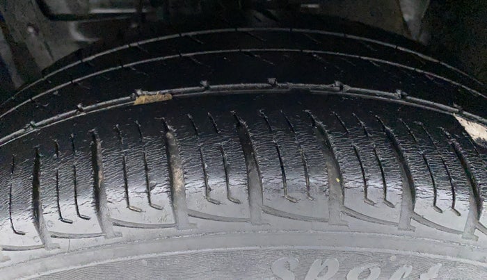 2019 Maruti Vitara Brezza VDI, Diesel, Manual, 56,918 km, Left Front Tyre Tread