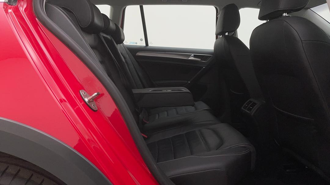 2016 Volkswagen Golf Alltrack 132 Tsi, Automatic, 122584 km, Right Side Rear Door Cabin View