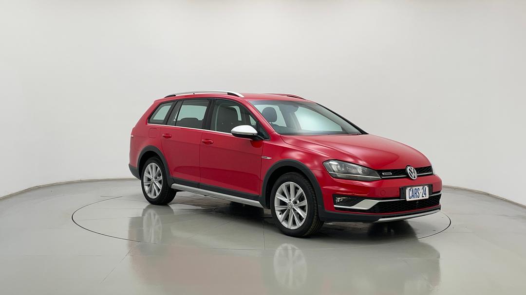 2016 Volkswagen Golf Alltrack 132 Tsi, Automatic, 122584 km, Right Front Diagonal (45- Degree) View