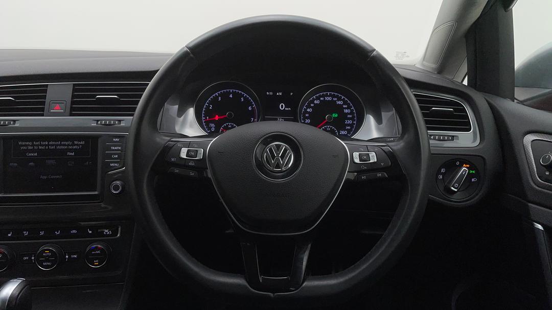 2016 Volkswagen Golf Alltrack 132 Tsi, Automatic, 122584 km, Steering Wheel Close-up