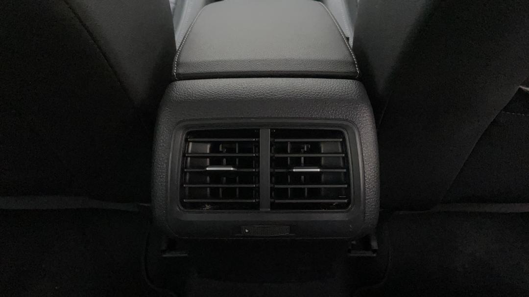 2016 Volkswagen Golf Alltrack 132 Tsi, Automatic, 122584 km, Rear A/C Vent