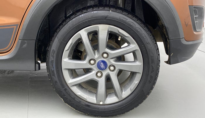 2019 Ford FREESTYLE TITANIUM 1.5 DIESEL, Diesel, Manual, 60,765 km, Left Rear Wheel