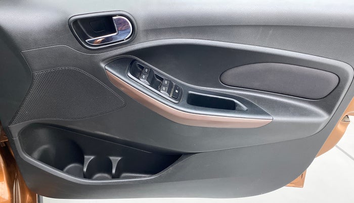 2019 Ford FREESTYLE TITANIUM 1.5 DIESEL, Diesel, Manual, 60,765 km, Driver Side Door Panels Control