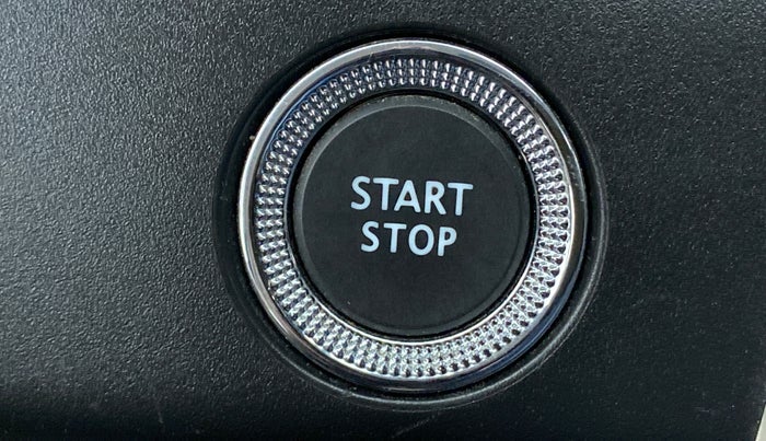 2020 Renault TRIBER 1.0 RXZ, Petrol, Manual, 16,914 km, Keyless Start/ Stop Button