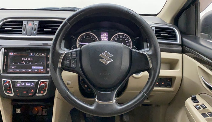 2015 Maruti Ciaz ZXI+, Petrol, Manual, 1,04,650 km, Steering Wheel Close Up