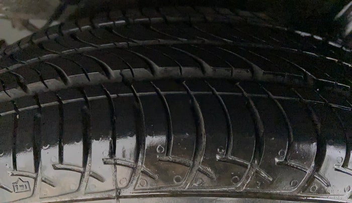 2018 Maruti Celerio VXI CNG OPT, CNG, Manual, 51,066 km, Right Rear Tyre Tread