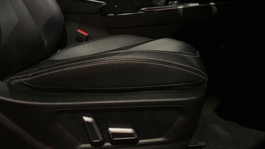 2022 GWM Haval Jolion Lux, Automatic, 57743 km, Drivers Side Adjustment Panel