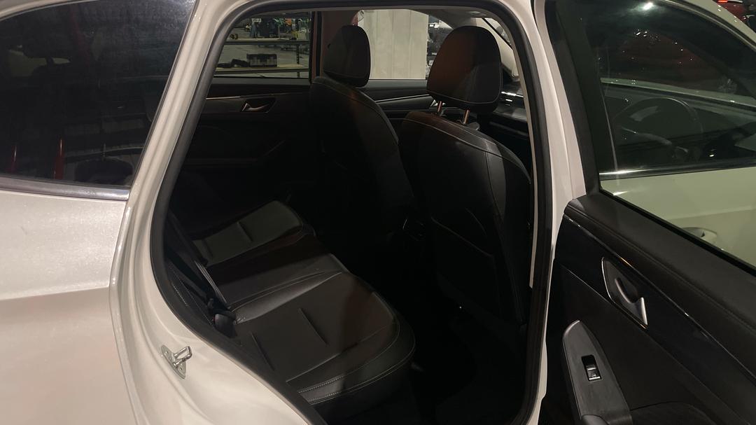 2022 GWM Haval Jolion Lux, Automatic, 57743 km, Right Side Rear Door Cabin View